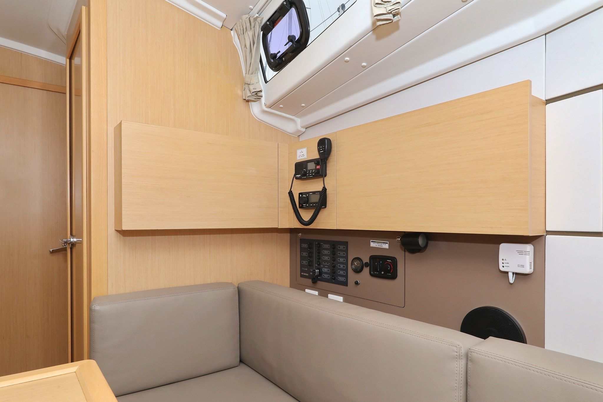 Beneteau Oceanis 38 | One