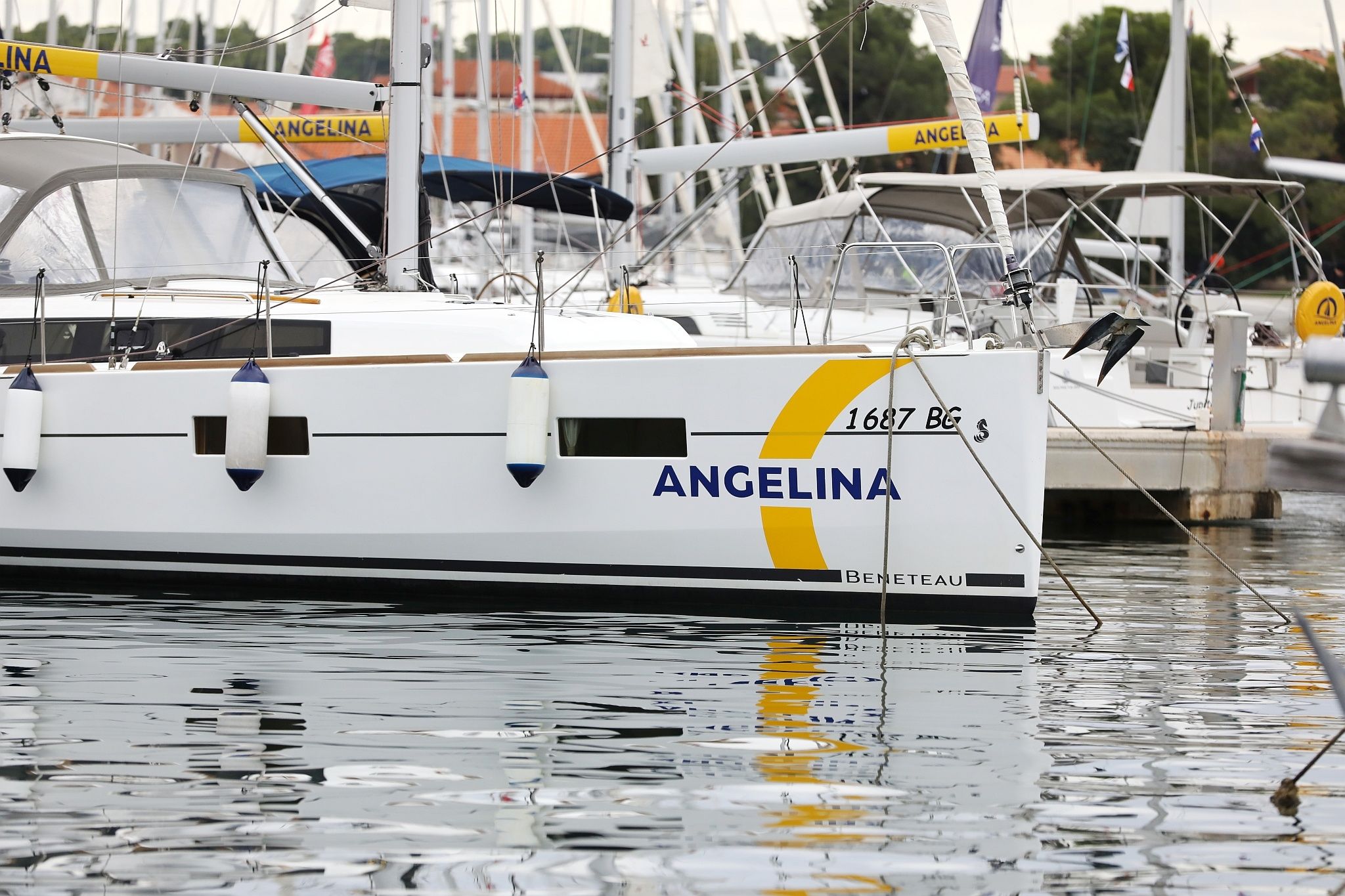 Beneteau Oceanis 38 | One