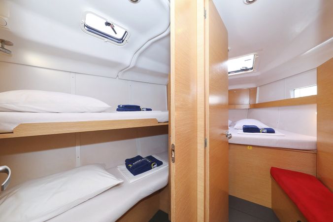 Elan 444 | Abrakadabra