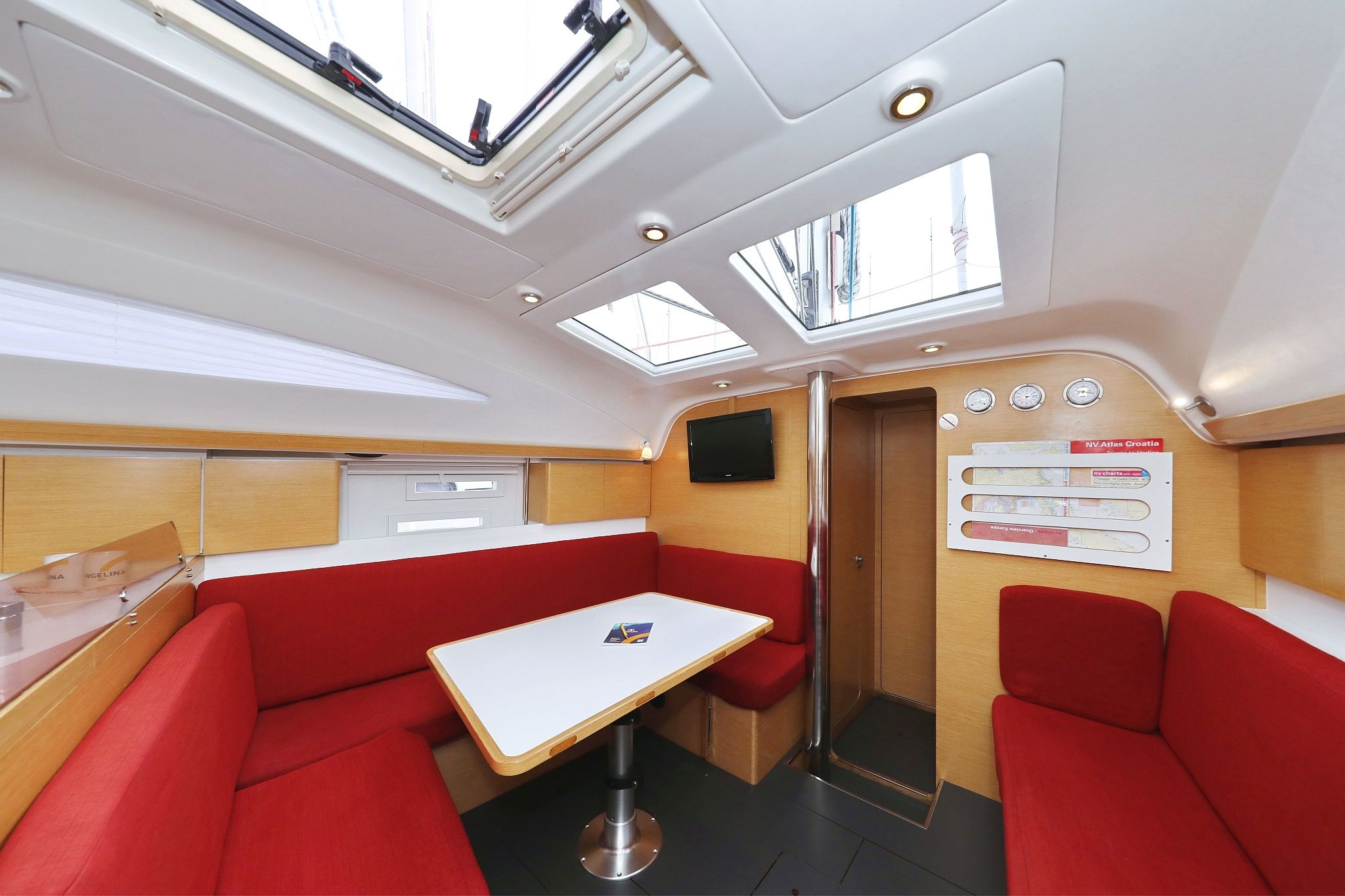 Elan 444 | Abrakadabra