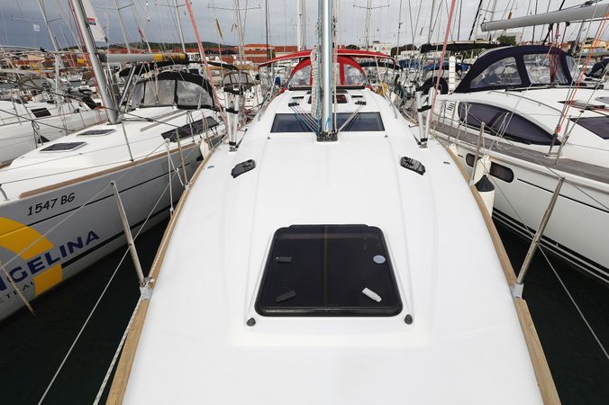 Elan 444 | Abrakadabra