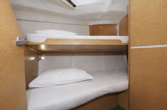 Elan 444 | Abrakadabra