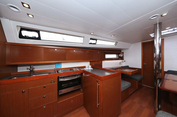 Beneteau Oceanis 41 | Zyntha