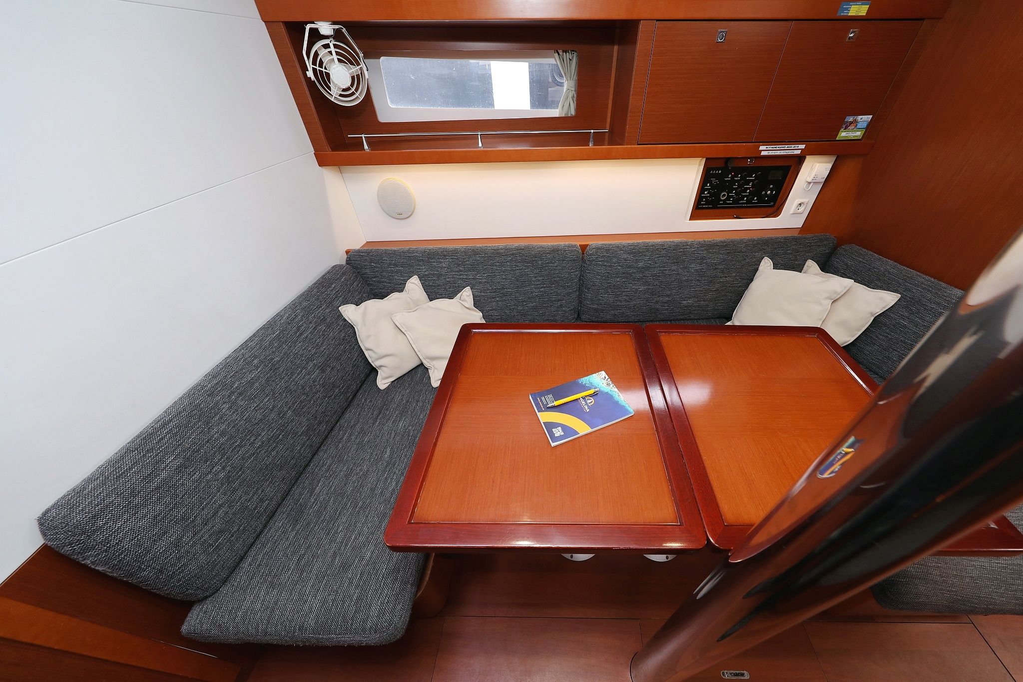 Beneteau Oceanis 41 | Zyntha