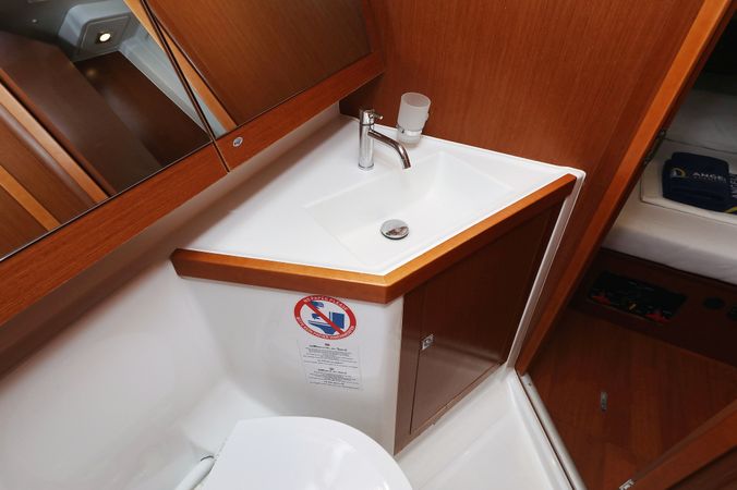 Beneteau Oceanis 41 | Zyntha