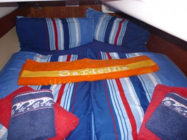 Bavaria Cruiser 37 | Orange 4 You