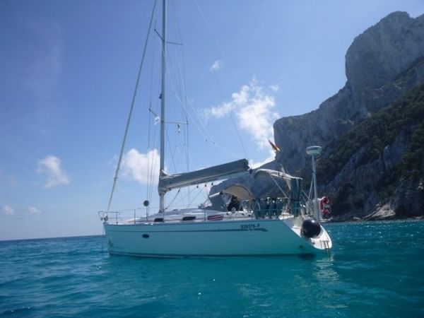 Bavaria Cruiser 37 | Orange 4 You