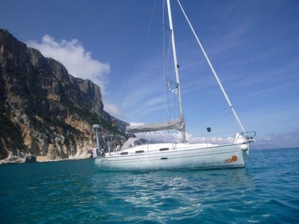 Bavaria Cruiser 37 | Orange 4 You