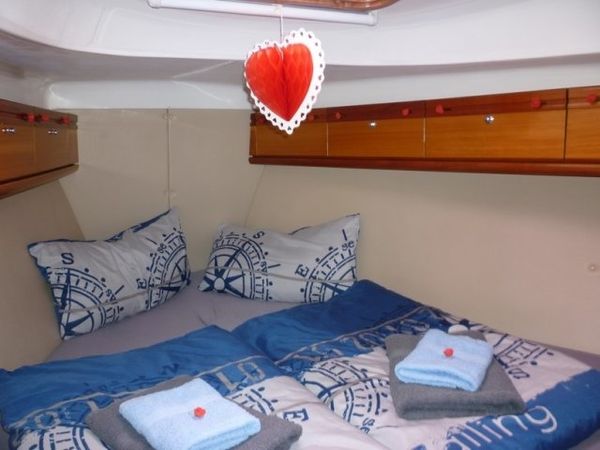 Bavaria Cruiser 37 | Orange 4 You