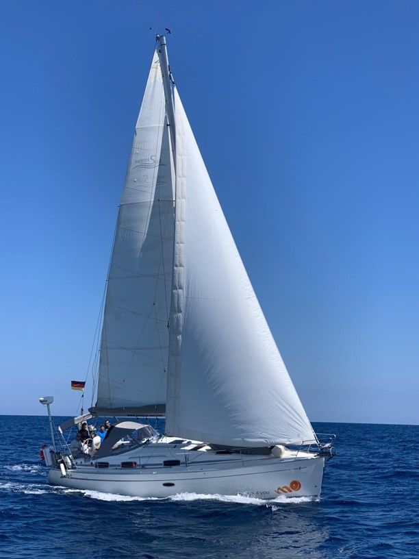 Bavaria Cruiser 37 | Orange 4 You