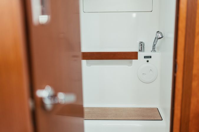 Beneteau Oceanis 38 | Happy