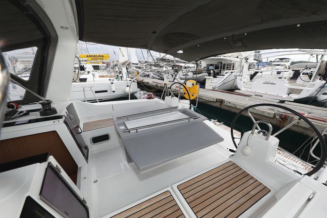 Beneteau Oceanis 41.1 | Dream Course