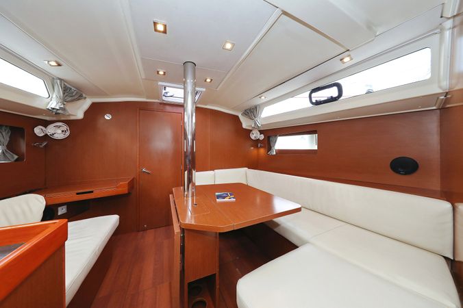 Beneteau Oceanis 41.1 | Dream Course