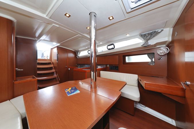 Beneteau Oceanis 41.1 | Dream Course