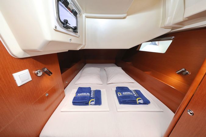 Beneteau Oceanis 41.1 | Dream Course