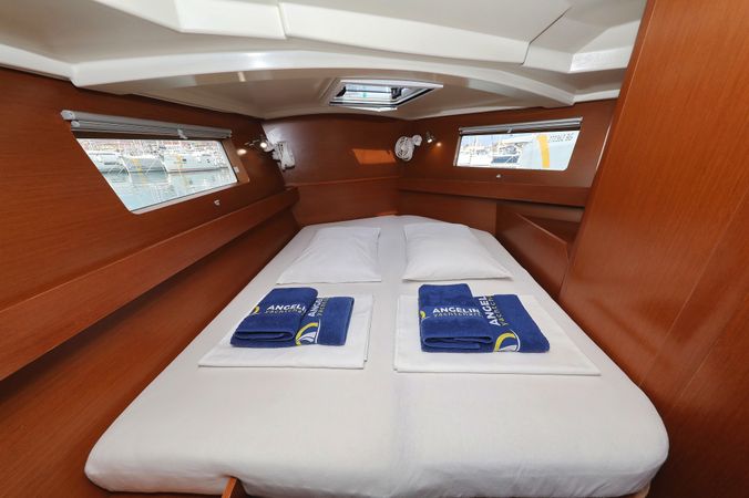 Beneteau Oceanis 41.1 | Dream Course