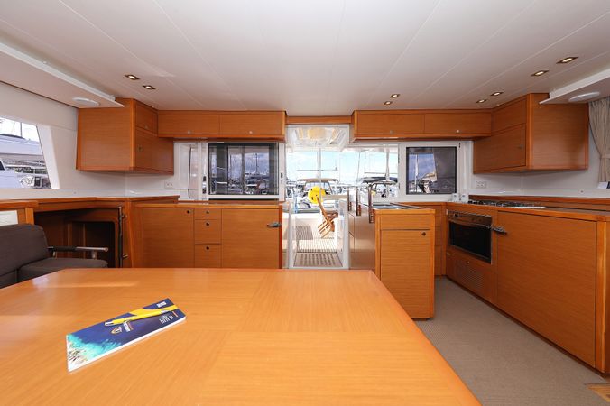 Lagoon 450 F | Dorka 5