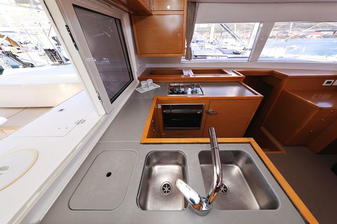 Lagoon 450 F | Dorka 5