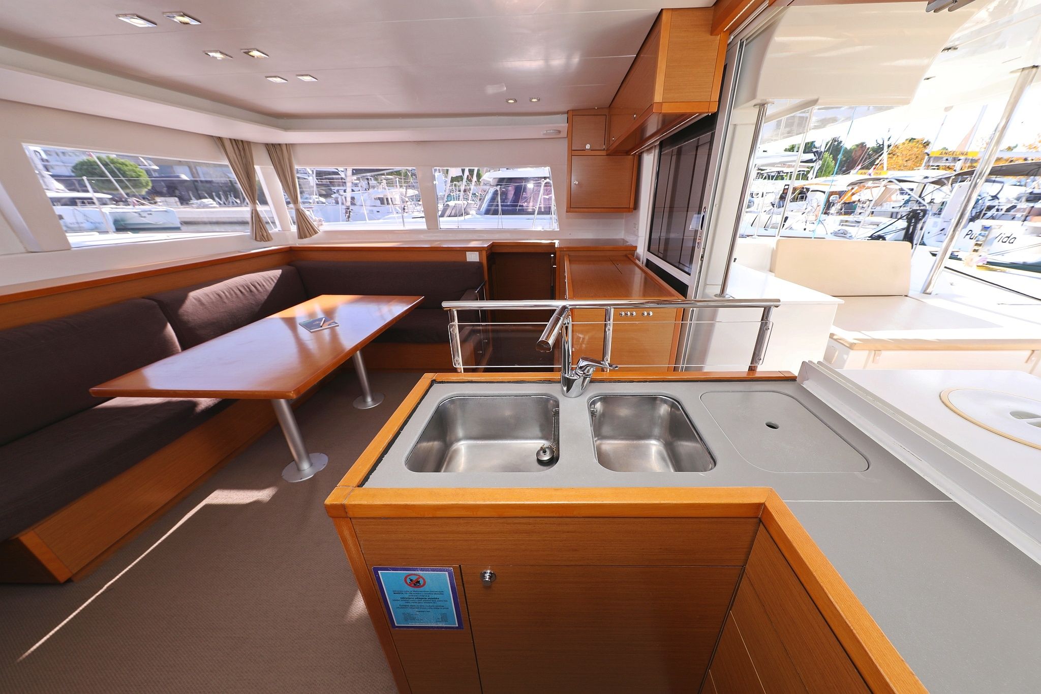 Lagoon 450 F | Dorka 5