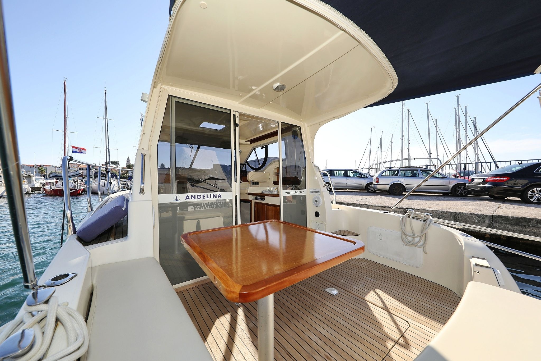 SAS Vektor Adriana 950 | Dugi 2