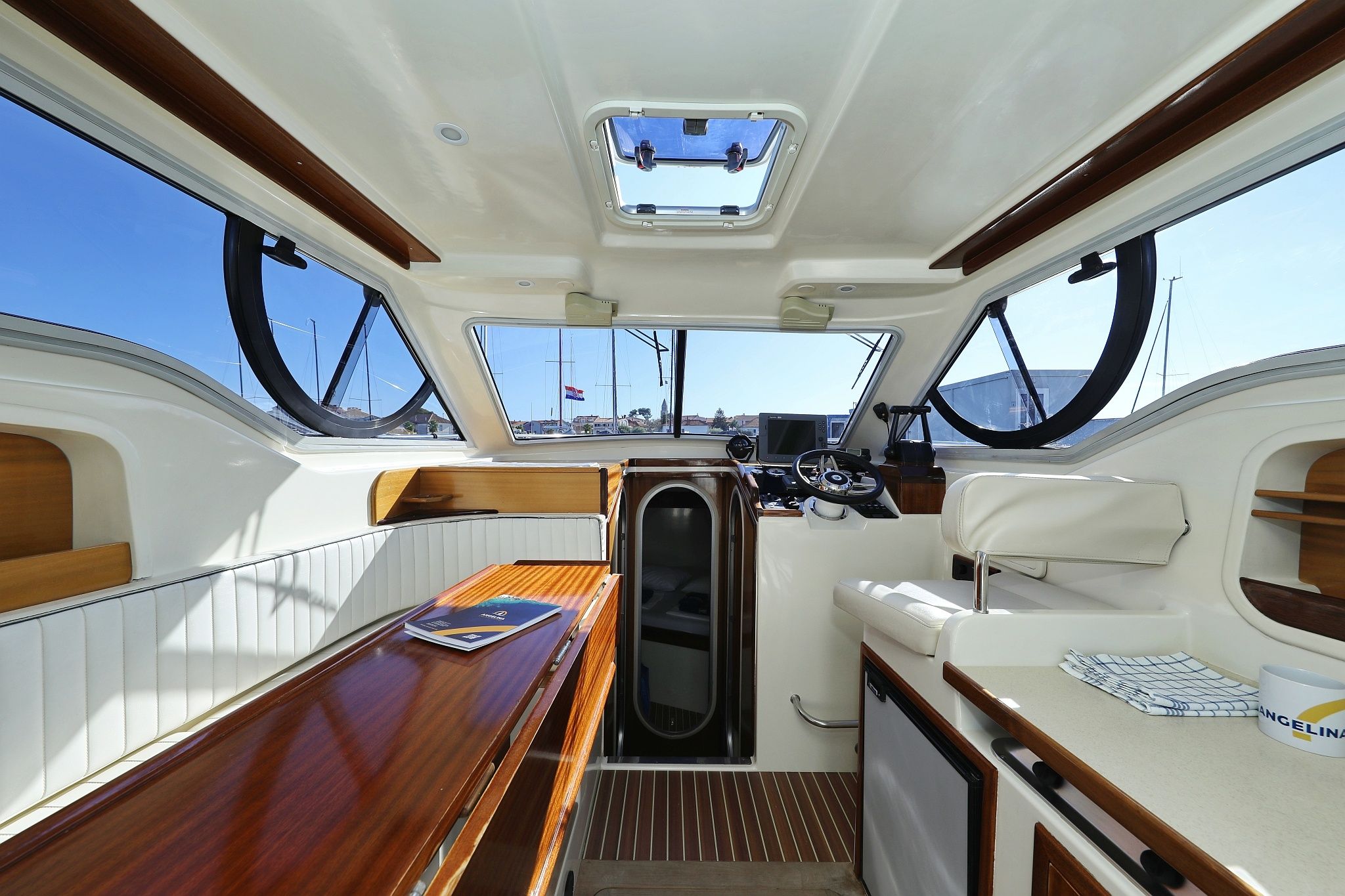 SAS Vektor Adriana 950 | Dugi 2