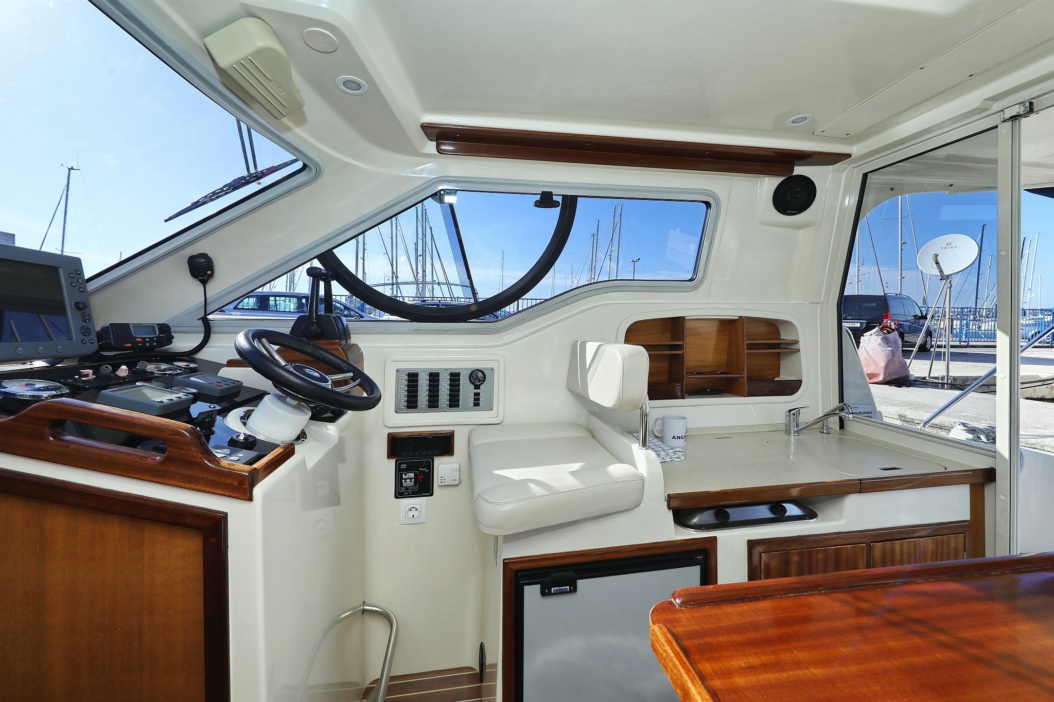 SAS Vektor Adriana 950 | Dugi 2