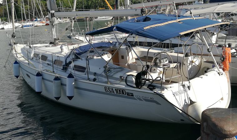 Bavaria Cruiser 40 | Spring Rose