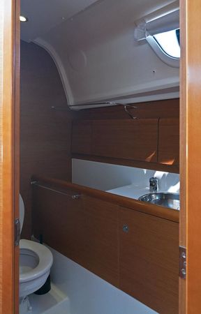 Jeanneau Sun Odyssey 33 | Kiki kiss