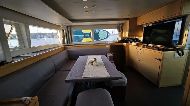 Lagoon 450 F | Corona Borealis