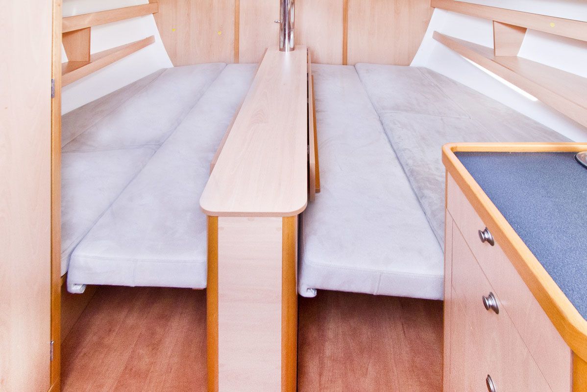 Delphia 33 MC | Czarny Kruk