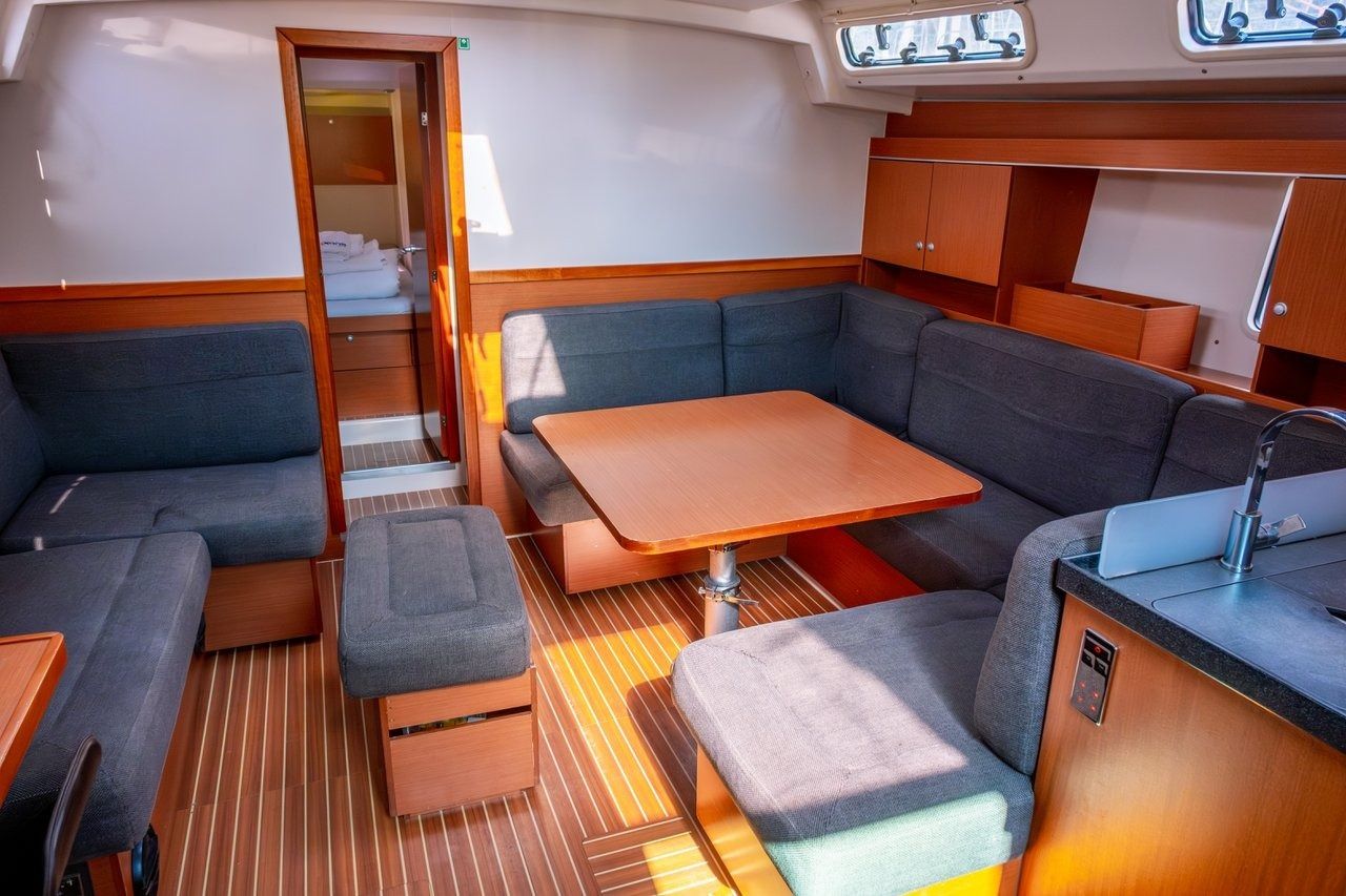 Hanse 445 | Draco