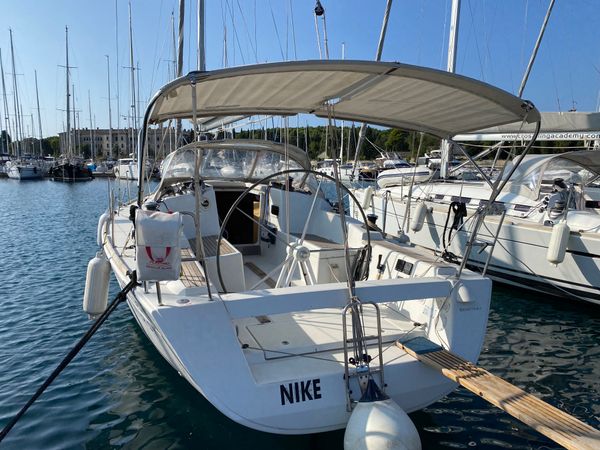 Beneteau First 35 | Nike