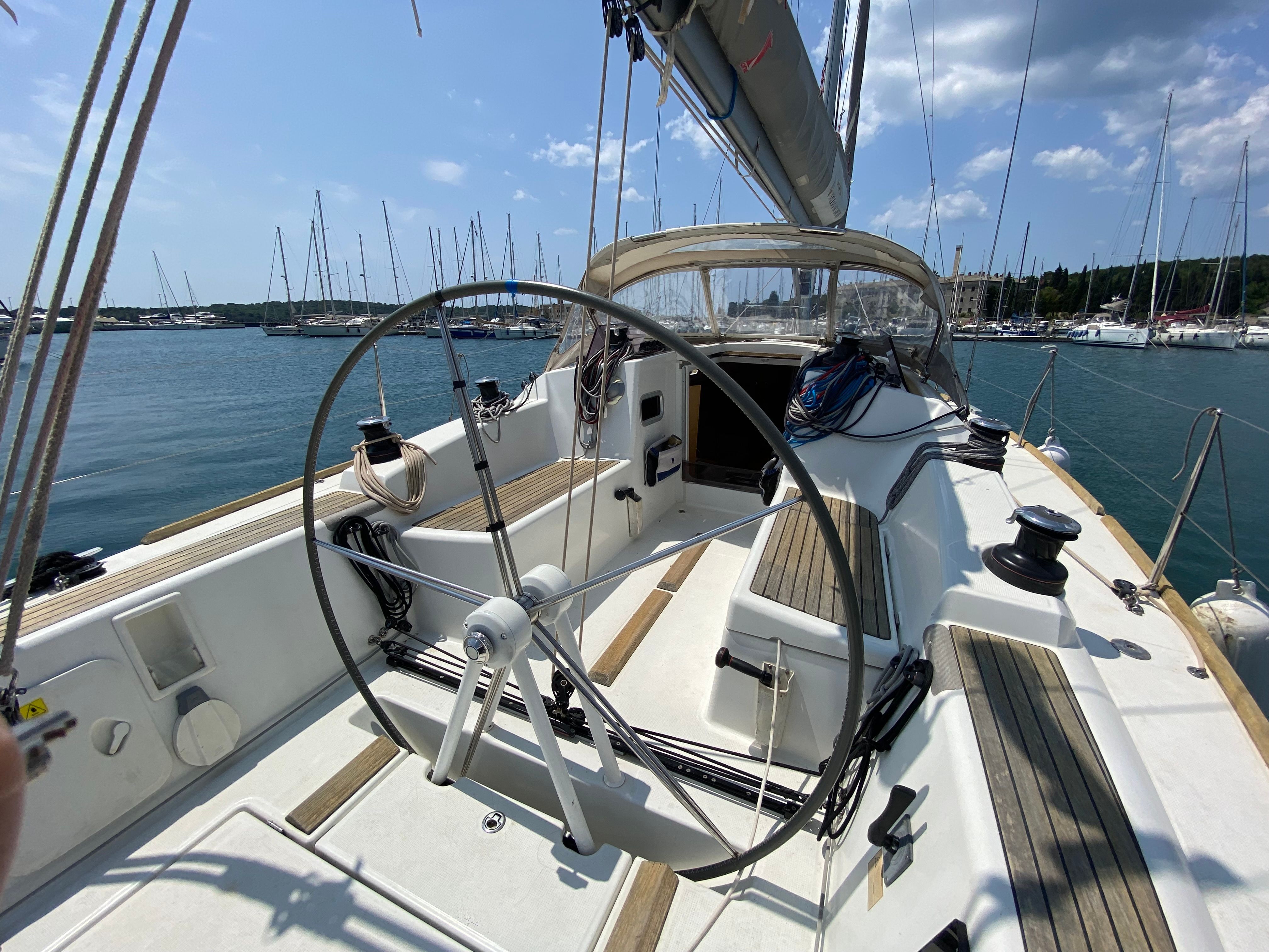 Beneteau First 35 | Nike