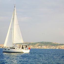 Beneteau Oceanis 38 | Ada