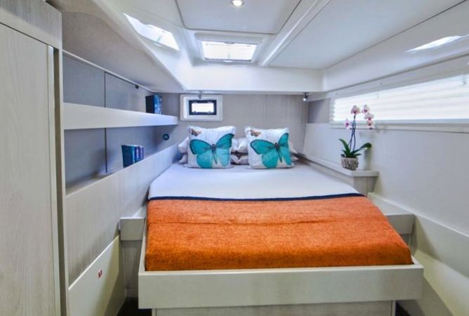 Leopard 48 | Sunday Kinga