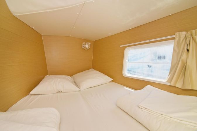 Lagoon 380 | Moonshadow