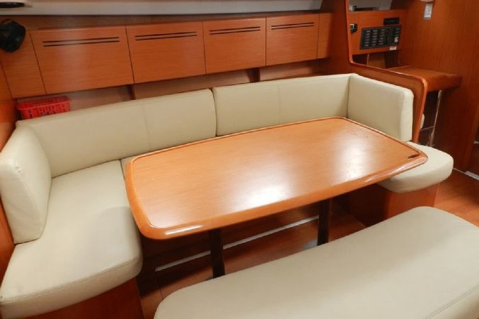 Beneteau Cyclades 43.4 | Zephyros
