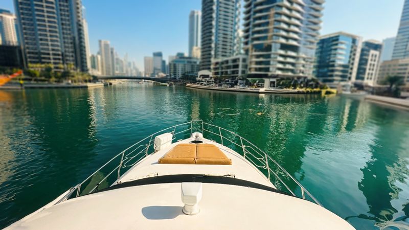 Sea Breeze 52 | Cozmo 5