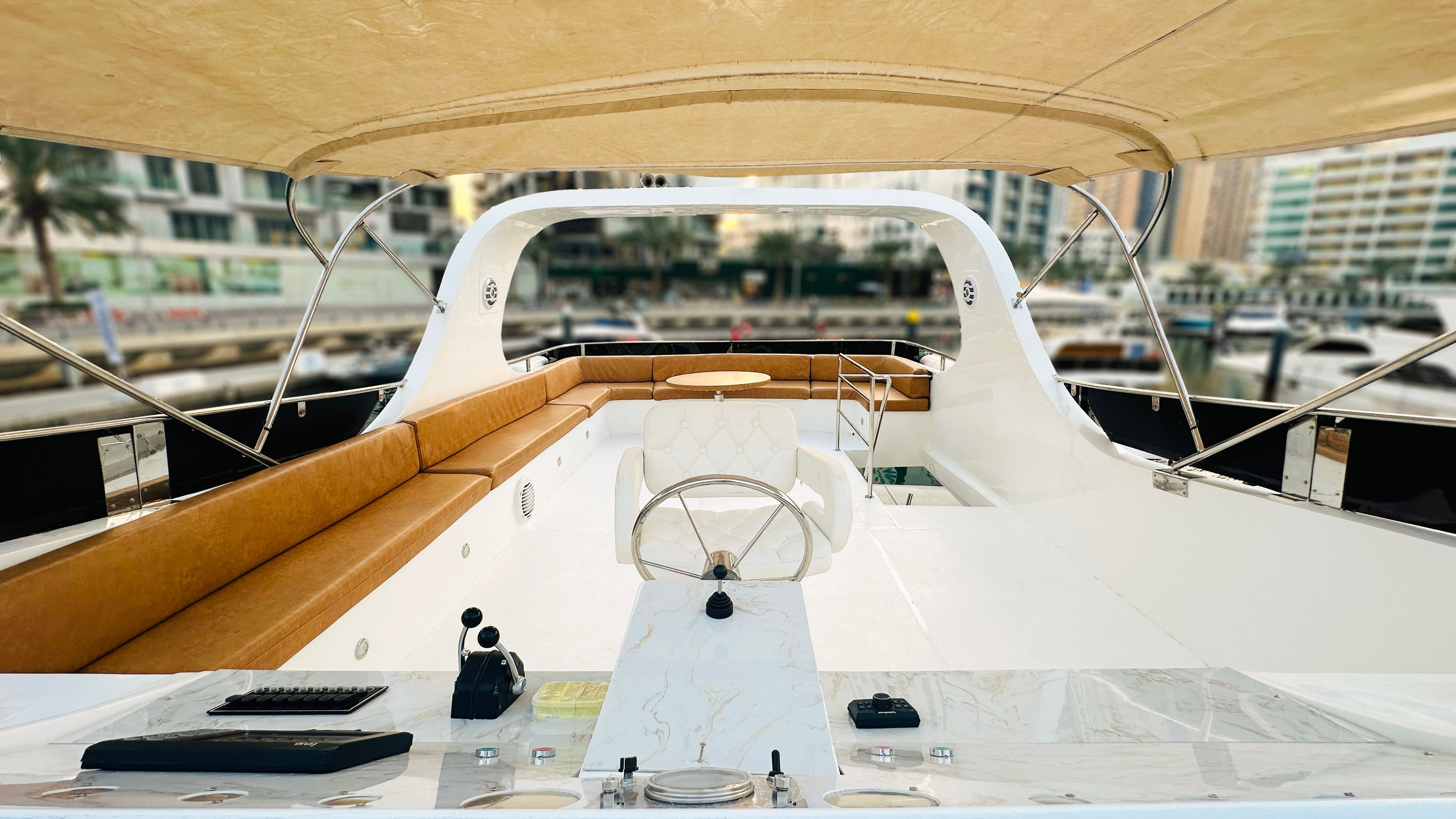 Fairline 75 | Cozmo  3