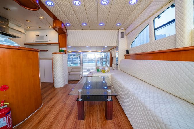 Fairline 75 | Cozmo 3