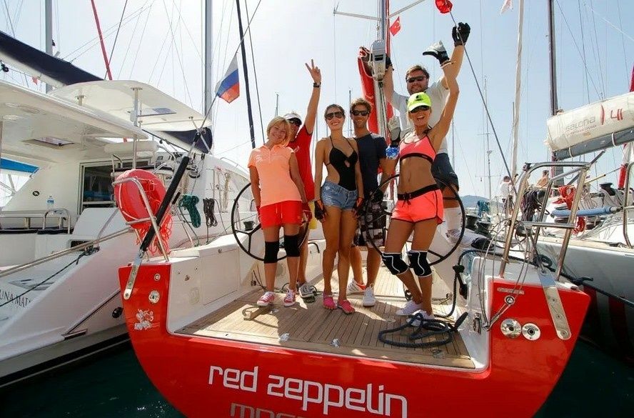 Salona 41 | Red Zeppelin