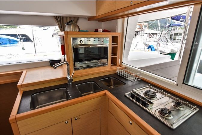 Lagoon 400 S2 | Emilio