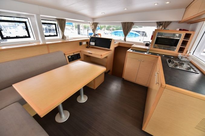 Lagoon 400 S2 | Emilio