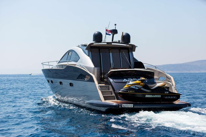 Pearlsea 56 | Silver Arrow