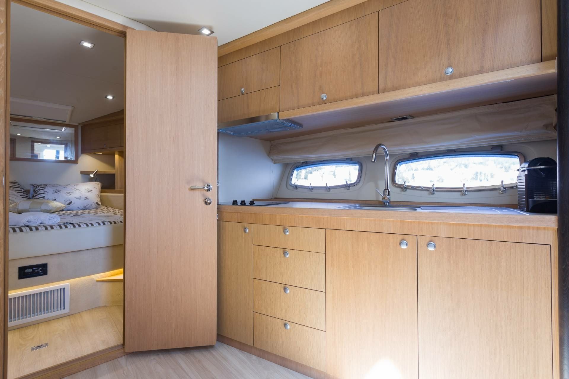 Pearlsea 56 | Silver Arrow