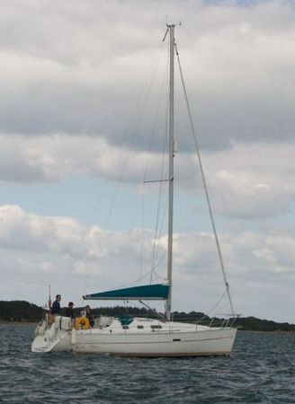 Beneteau Oceanis Clipper 323 | Aphrodite Spirit