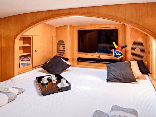 Privilege 615 | Maitia