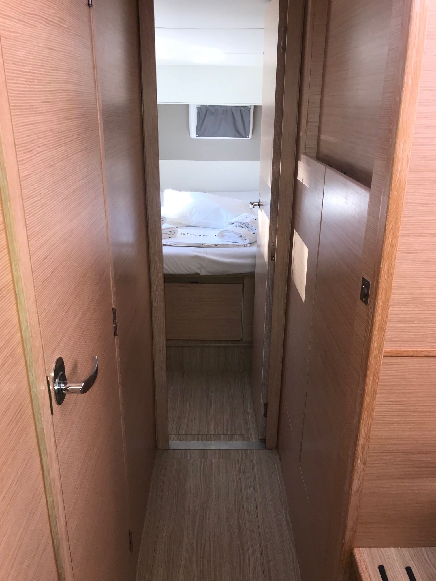 Lagoon 39 | Lost Cat