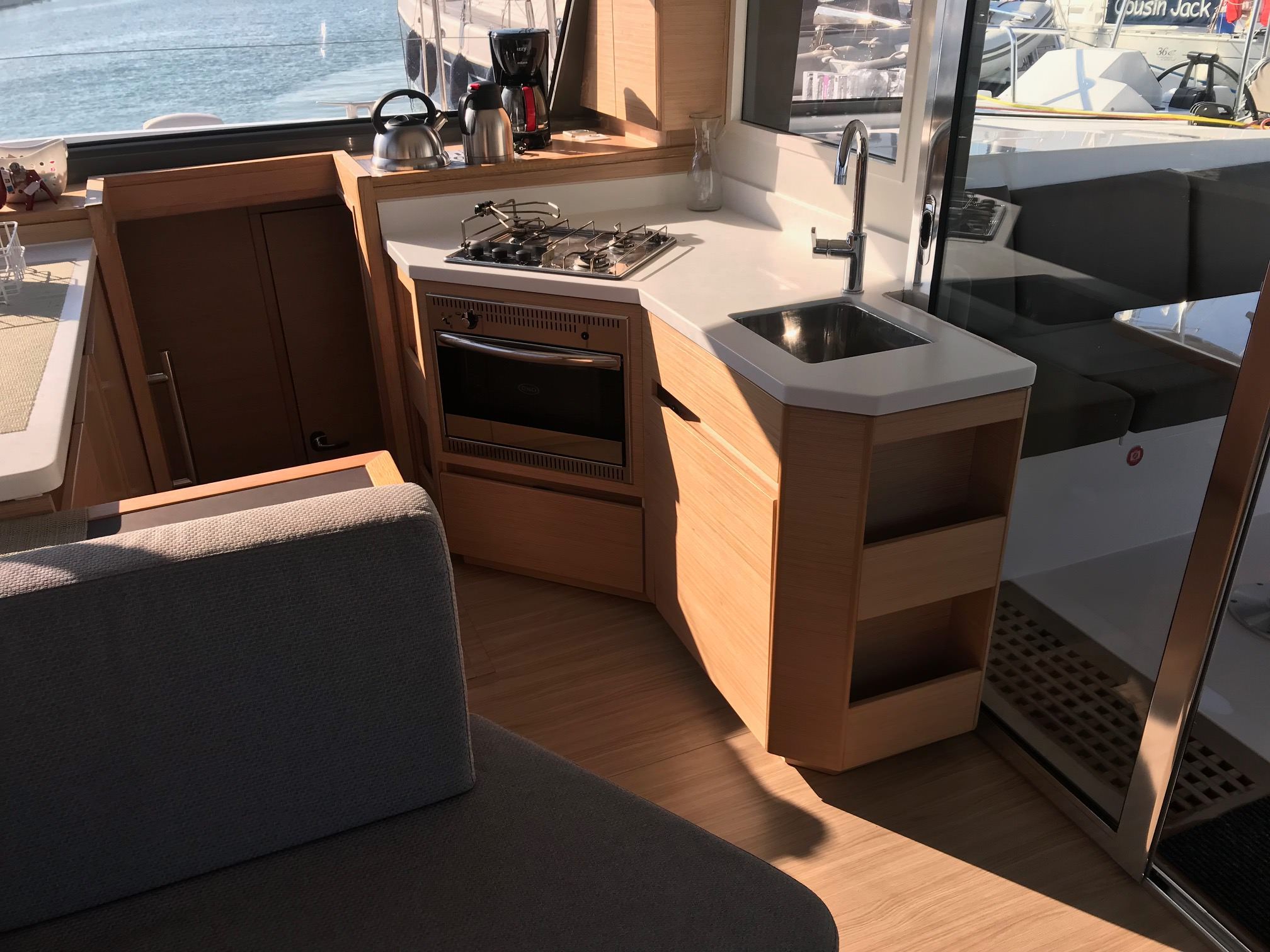 Lagoon 39 | Lost Cat