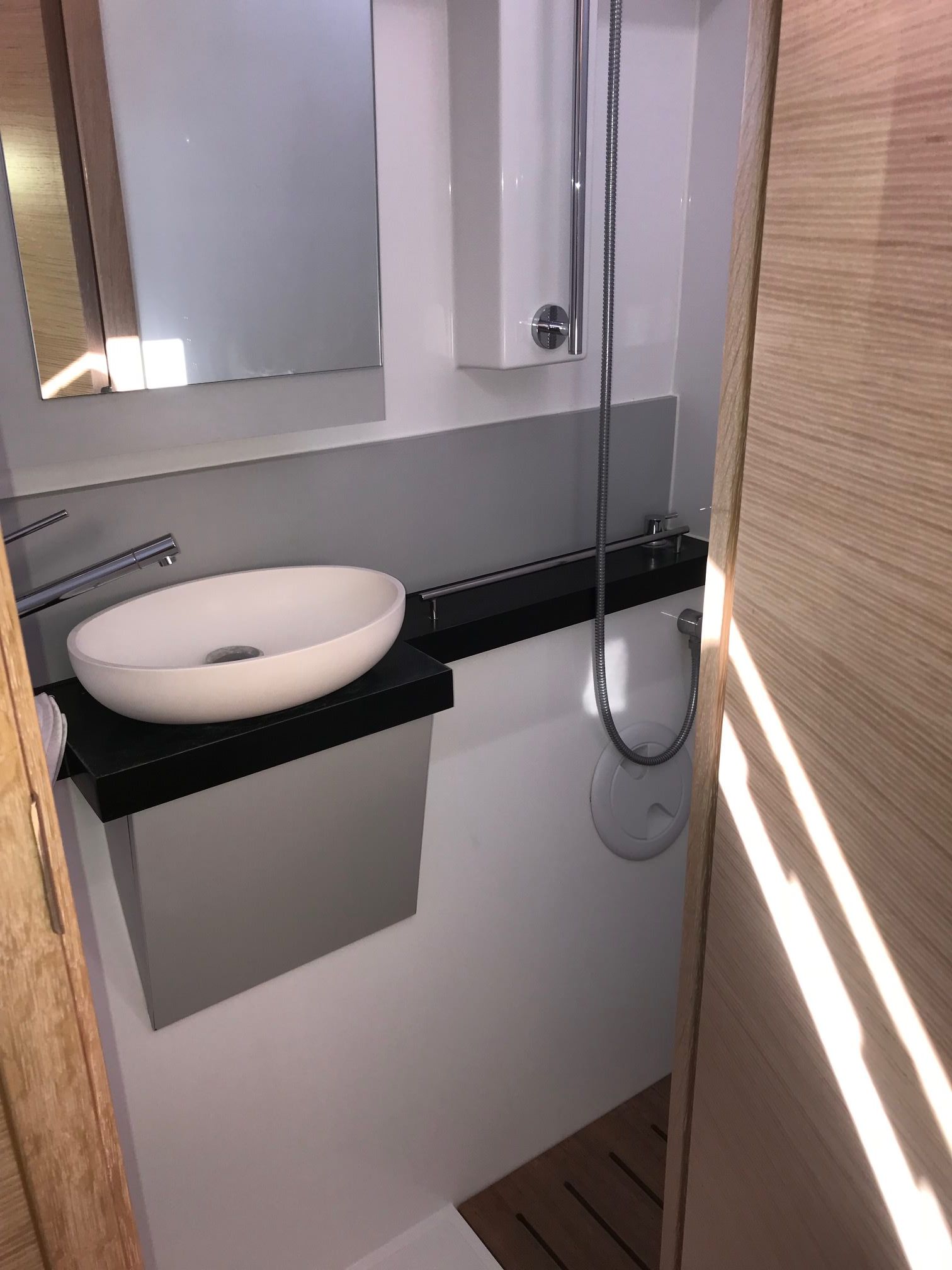 Lagoon 39 | Lost Cat